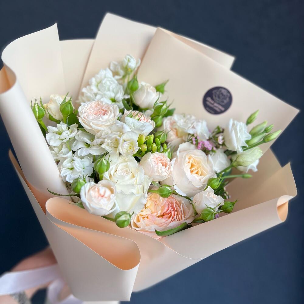 фрезии и маттиолы «Молочная нежность» фрезии и маттиолы «Молочная нежность»